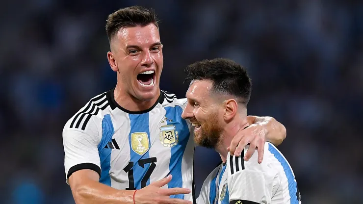 Giovani Lo Celso and Lionel Messi playing for Argentina.
