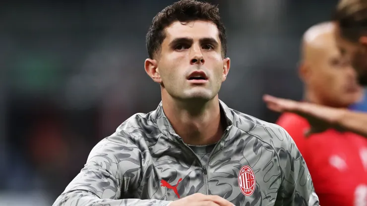 Christian Pulisic of AC Milan warms up before the Serie A match.

