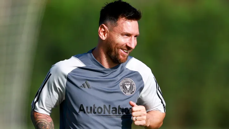  Lionel Messi #10 of Inter Miami CF looks on during an Inter Miami CF Training Session 
