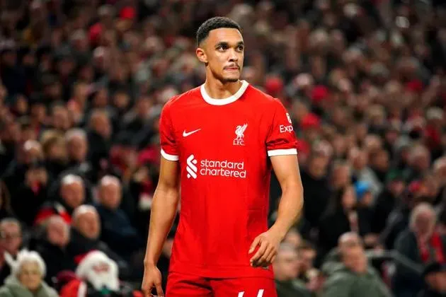 Trent Alexander-Arnold no sabe qué hacer para deshacerse de su acosadora desde hace más de un año.