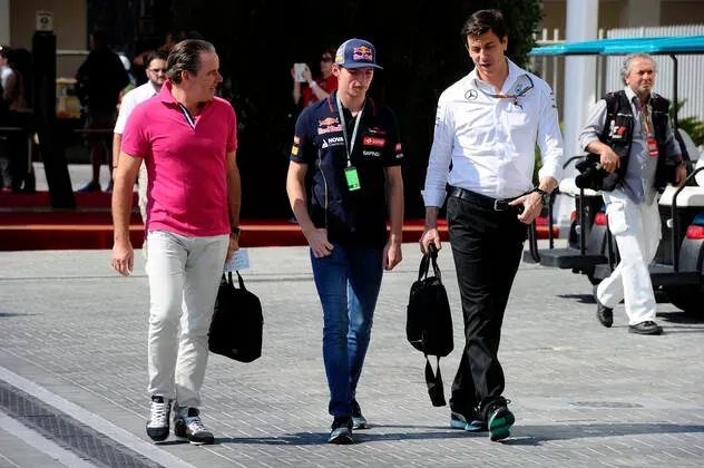 Toto Wolff dejó pasar la chance de fichar a Verstappen para Mercedes.