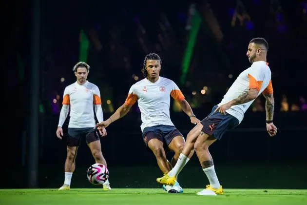 Kyle Walker ya está recuperado y sería titular en el Manchester City