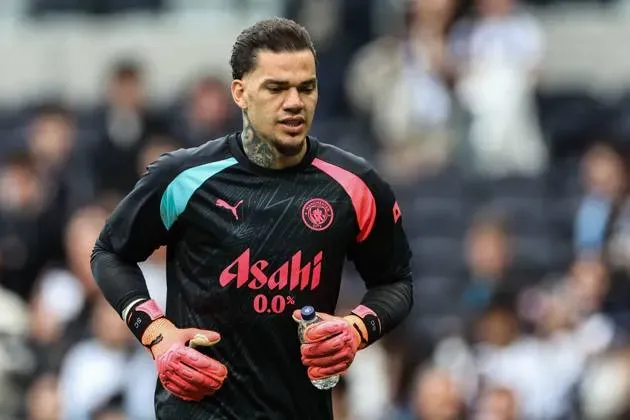 Ederson Moraes se perderá el resto de la temporada tras el golpe con Cuti Romero.