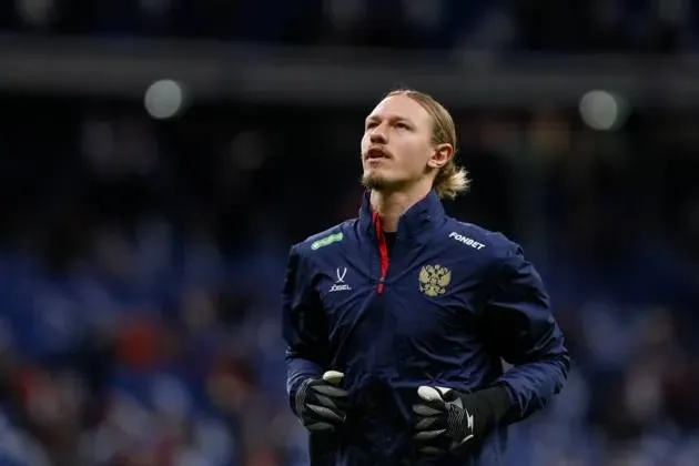 Matvey Safonov será arquero del PSG al inicio de la próxima temporada.