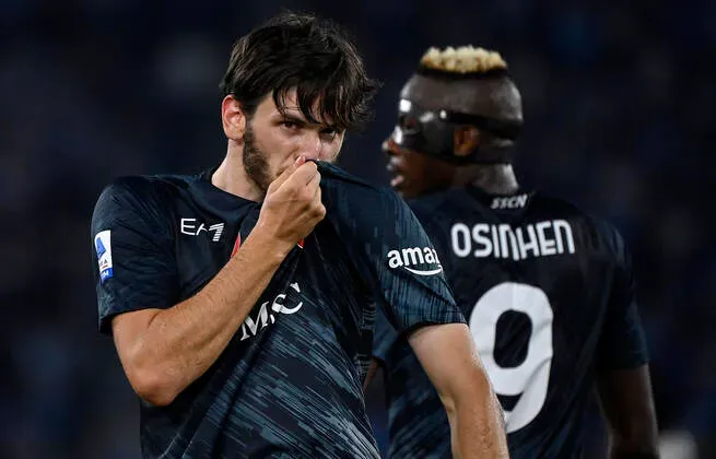 El Napoli hará lo posible por retener su dupla ofensiva para volver a pelear por el Scudetto.