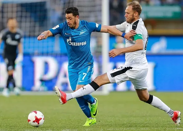 Foto: Epsilon/Getty Images – Giuliano defendeu o Zenit entre 2016 e 2017