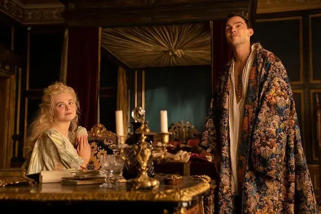 Elle y Nicholas. Foto: (Lionsgate +)
