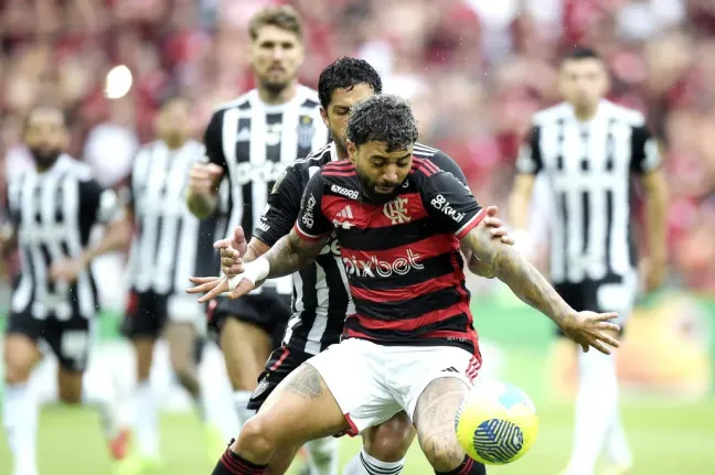 Gabriel jogador do Flamengo durante partida contra o Atletico-MG no Maracanã pelo campeonato Copa Do Brasil 2024. Foto: Alexandre Loureiro/AGIF