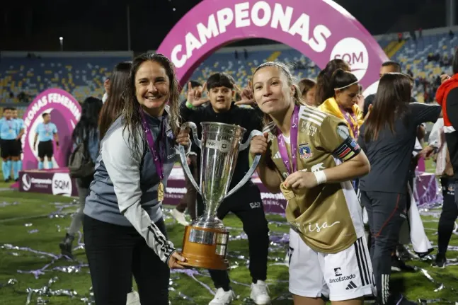 Tatiele Silveira se coronó campeona con Colo Colo | Foto: Photosport