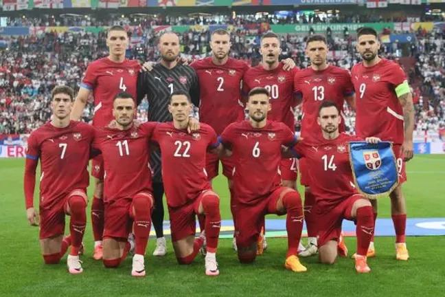 Serbia amenaza con dejar la Eurocopa si no se sanciona a Croacia y Albania.