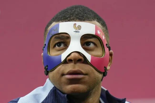 Mbappé en el entrenamiento de este jueves. (Foto: Marca)