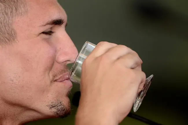 Foto: Mauro Horita/AGIF – Revelado na base do São Paulo, Lyanco interessa demais ao Vasco para a próxima janela de transferências