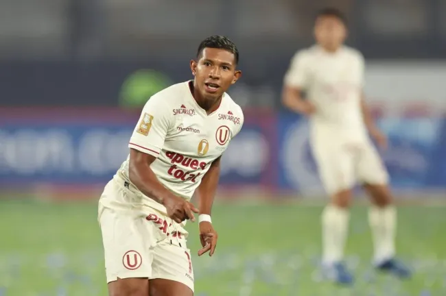 Flores jugará la Libertadores con Universitario.(Foto: Universitario Prensa)