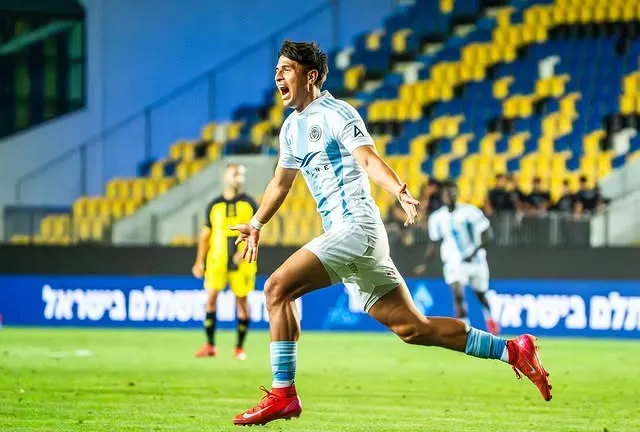 Anthony Contreras defendió el nivel de la liga de Letonia (Riga FC).