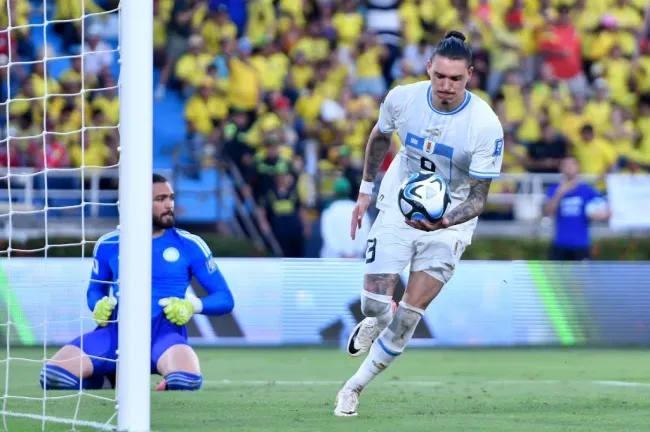 Uruguay logró empatarle a Colombia en Barranquilla.