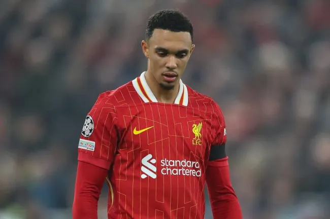 Alexander-Arnold teria que reduzir salário no Real Madrid, segundo portal. foto: IMAGO / News Images