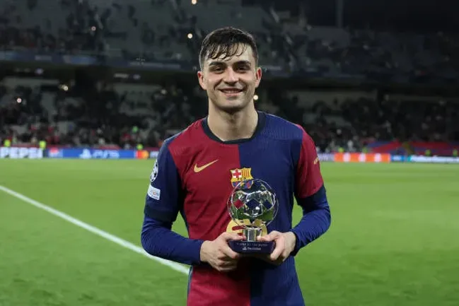 Pedri es el jugador favorito de Cesc Fábregas en la actualidad.