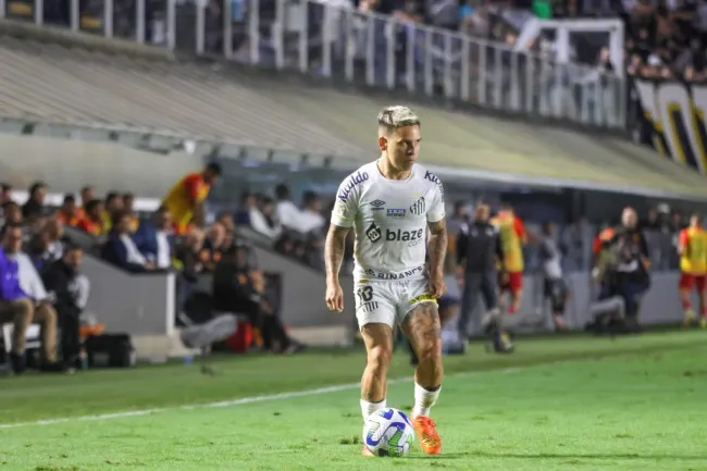 Foto: Fernanda Luz/AGIF – Camisa 10 interessa ao Corinthians, Flamengo e São Paulo.