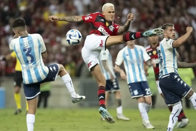 Foto: Jorge Rodrigues/AGIF – Nação criticou atuação de Pedro