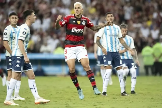 Foto: Jorge Rodrigues/AGIF – Pedro esteve em campo na última partida, mas não conseguiu ampliar seus números.