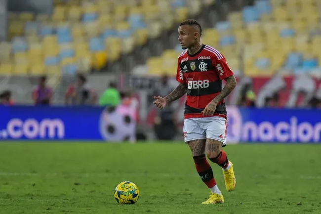 Foto: Thiago Ribeiro/AGIF – Cebolinha é monitorado pelo São Paulo.