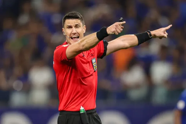 Foto: Gilson Lobo/AGIF – Rafael Rodrigo Klein expulsou Gerson