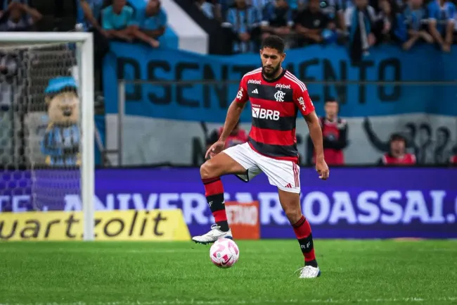 Pablo jogador do Flamengo durante partida pelo campeonato Brasileiro A 2023. Foto: Maxi Franzoi/AGIF