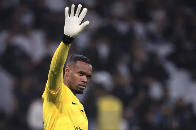 Carlos Miguel, goleiro do Corinthians, durante partida contra o Universitário no estádio Arena Corinthians pelo campeonato Copa Sul-Americana 2023. Foto: Ettore Chiereguini/AGIF