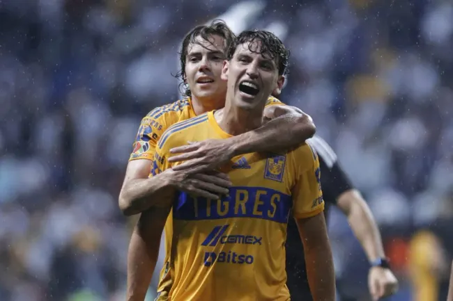 Igor Lichnovsky no fue registrado por Tigres (Imago 7)