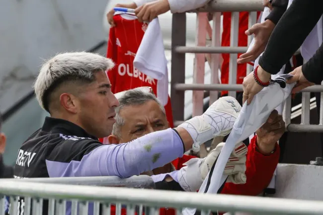 Brayan Cortés no jugó en Colo Colo vs Valladolid.