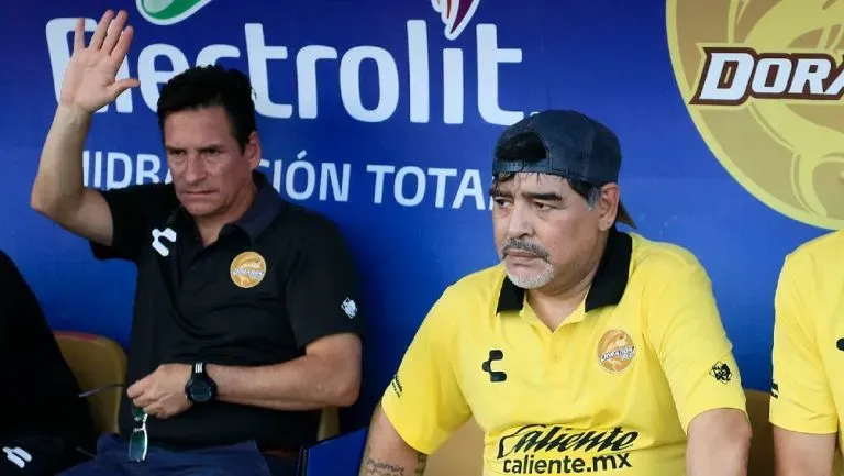 Mario García junto a Diego Armando Maradona en Dorados de Sinaloa (Foto: Imago7)