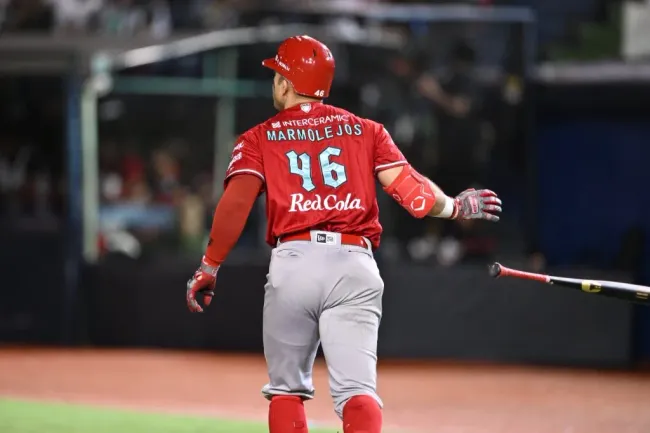 José Marmolejos tras dar HR en el Juego 4 de la Final de la Zona Sur (Cortesía)