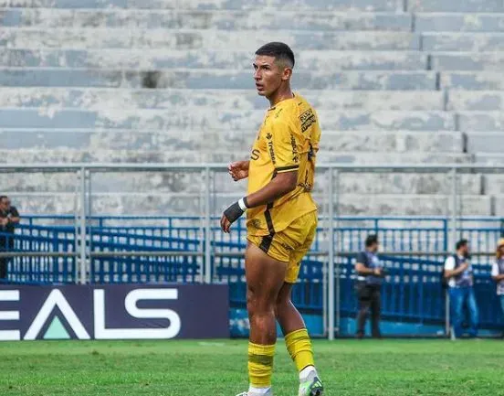 Iván Alvariño, a préstamo en Amazonas FC.