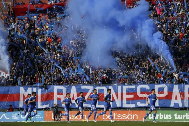 Universidad de Chile jugará con sólo hinchas azules este sábado el Superclásico ante Colo Colo. | Foto: Photosport.