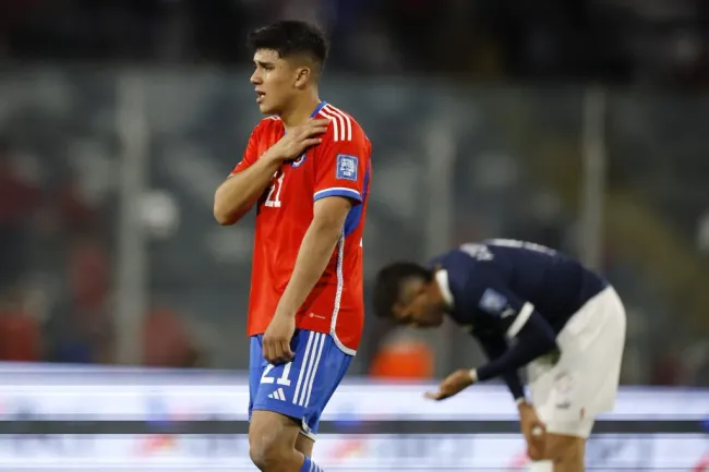 Damián Pizarro sufrió una lesión en Chile vs Paraguay el pasado jueves. | Foto: Photosport