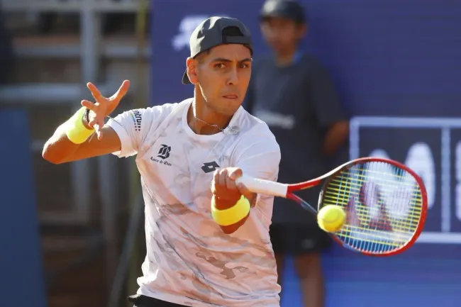 Tabilo tuvo que batallar en tres sets en Santiago. Foto: Felipe Zanca/Photosport
