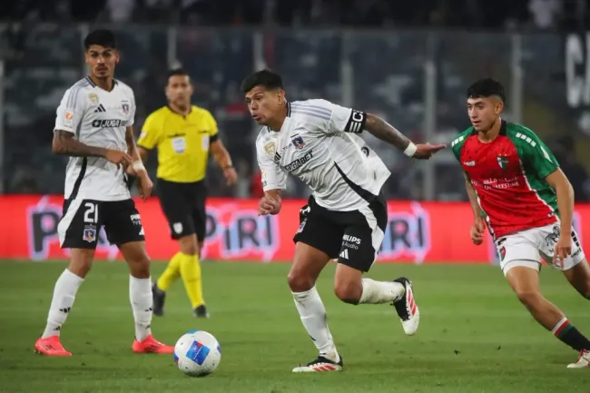 Esteban Pavez está disponible para el Colo Colo vs Bucaramanga de este jueves. | Foto: Photosport.