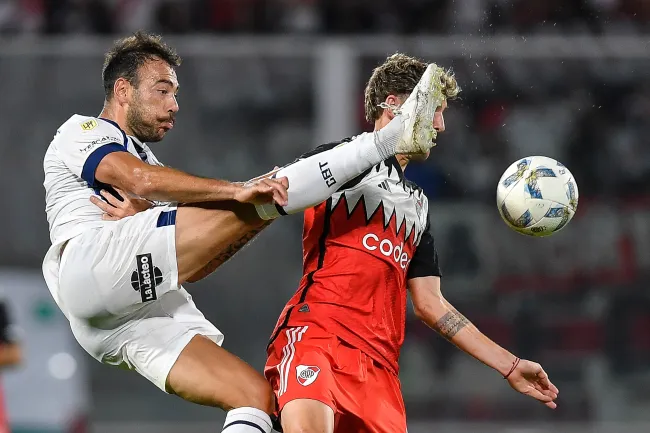 Matías Catalán estaría siendo tentado por Colo Colo y la UC para este mercado. (Foto: Hernan Cortez/Getty Images)
