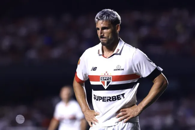 Calleri jogador do Sao Paulo . Foto: Marcello Zambrana/AGIF