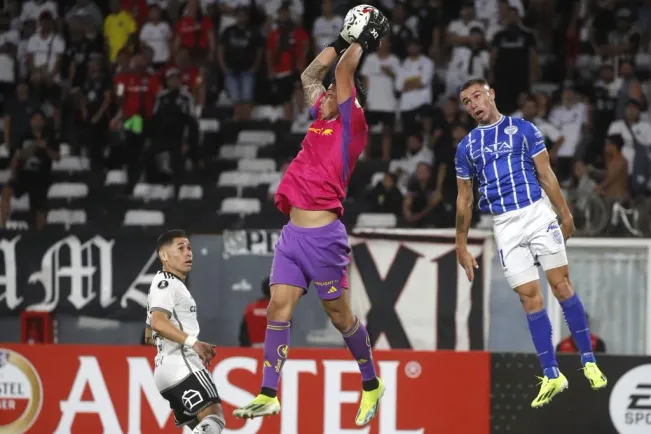 Cortés en el duelo de Colo Colo y Godoy Cruz.