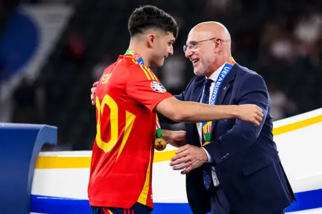 Luis de la Fuente cree que Pedri es el mejor del mundo.