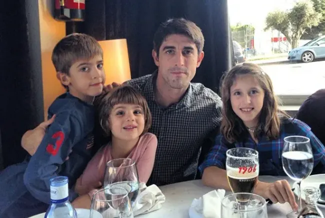 Tres de los hijos de la pareja Paunovic (Instagram)