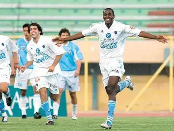 Fischer en Bolívar, donde más rindió y hasta fue campeón. Foto Bolívar.