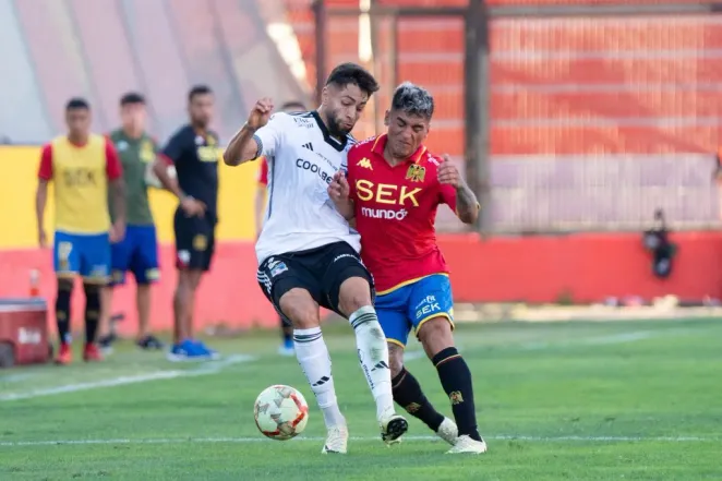 Jeyson Rojas en acción ante Unión Española. (Foto: Guille Salazar).