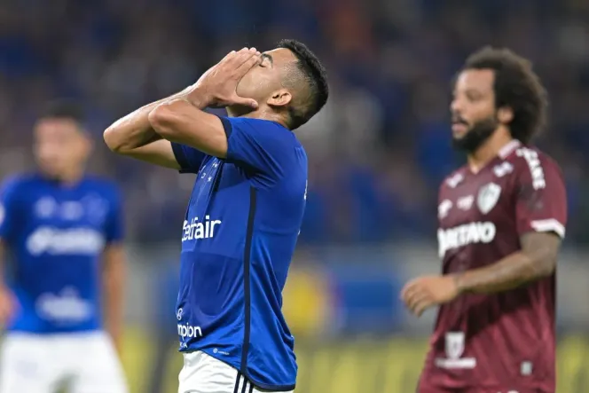 Bruno Rodrigues lamenta gol perdido contra o Fluminense. (Photo by Pedro Vilela/Getty Images)