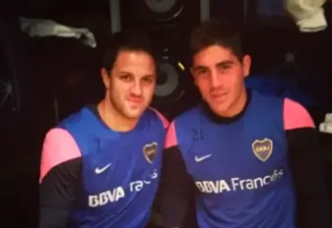 Burrito Martínez junto a Erbes en el vestuario de Boca.