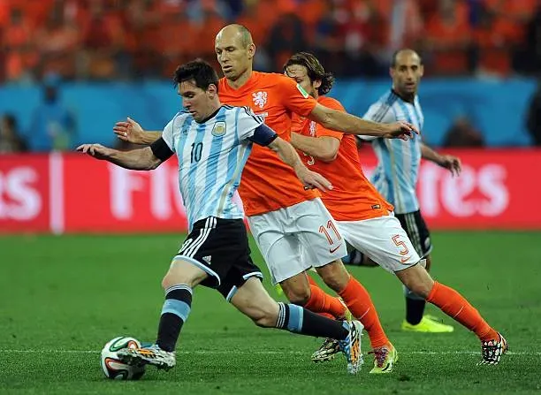 Robben y Messi en Brasil 2014