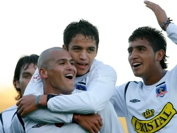 Arturo Vidal fue clave en aquel inolvidable Colo Colo de Claudio Borghi. Fuente: Archivo.