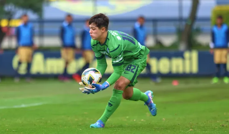 Pablo Lara, el arquero titular auriazul ante Necaxa [Foto: Pumas UNAM]