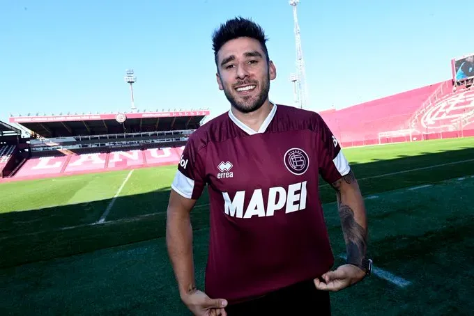 Eduardo Salvio en su regreso a Lanús (Fuente: @clublanus)